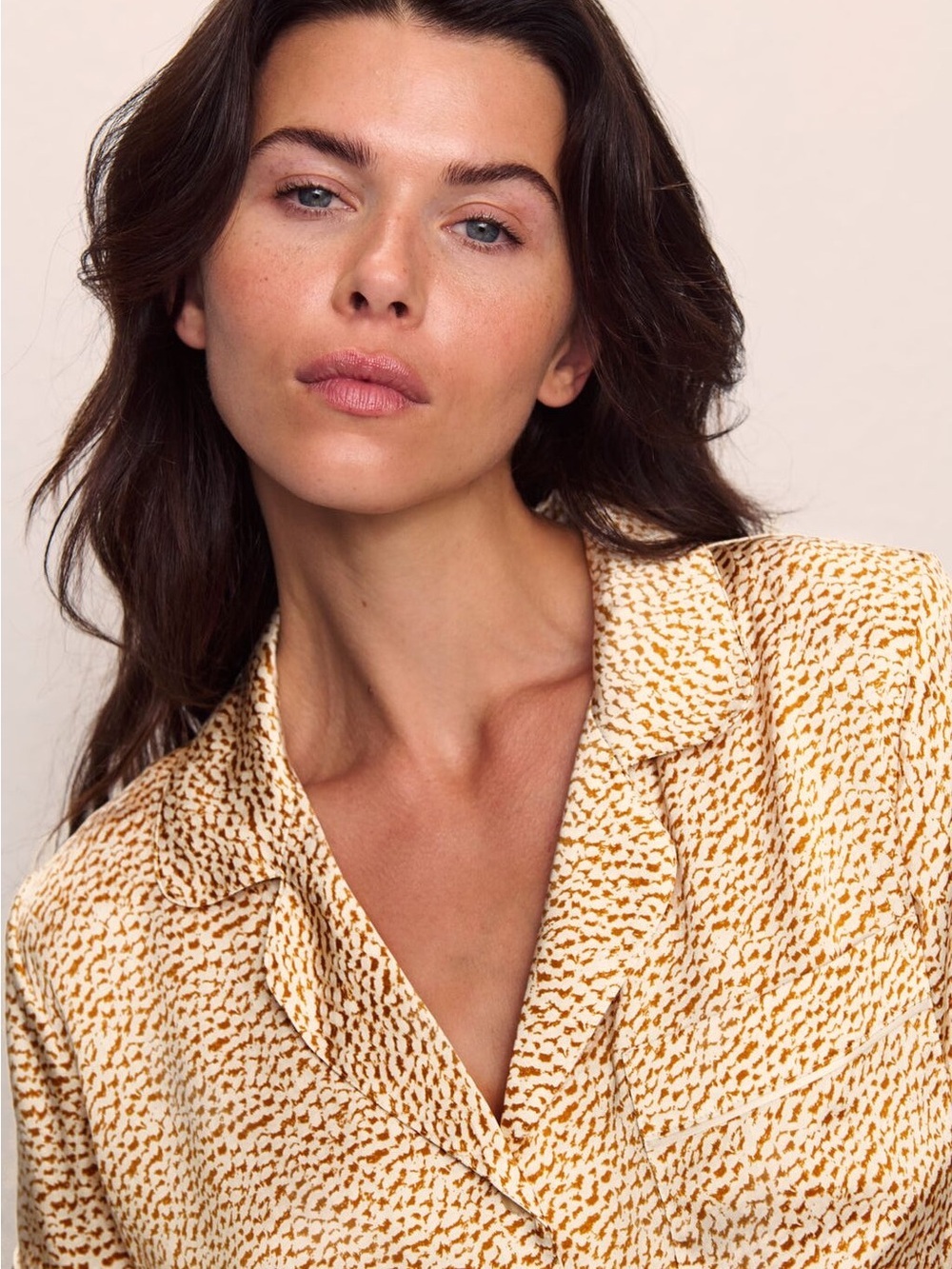 EBERJEY Inez Washable Silk Printed Long Sleeve Pajama Top cream tan Sz XSmall